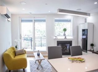 256 N 6th St APT 3A, Brooklyn, NY 11211