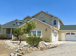 7173 Barker Rd, Oak Hills, CA 92344