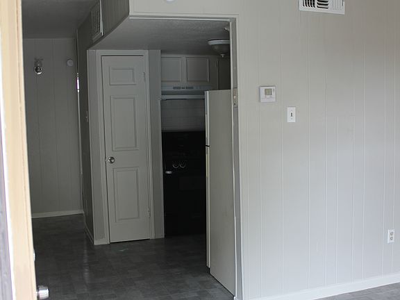 2nd image of 1712 1st St APT 8