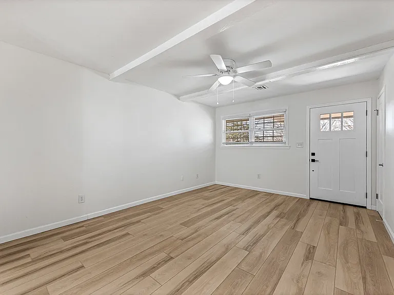14793 Dutchmans Dr — Photo 19