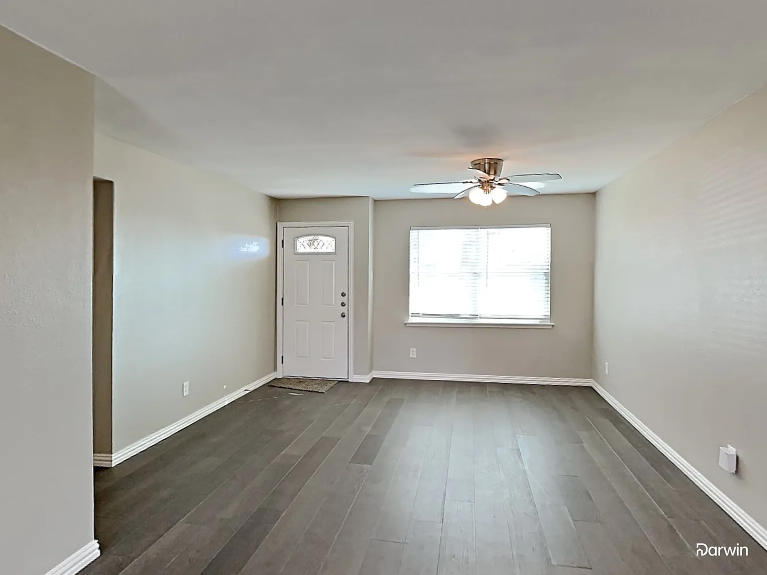 4 bed, 2.0 bath, 1423 sqft, $2,440 — Photo 4