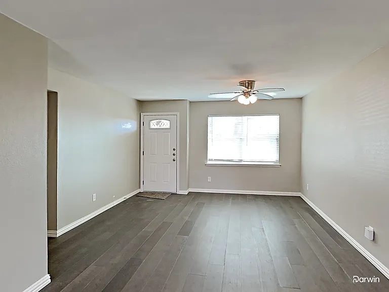 2877 Joanna Dr — Photo 4