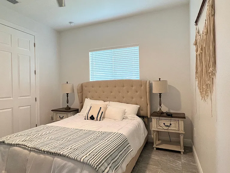 2525 SW 21st Ave — Photo 13