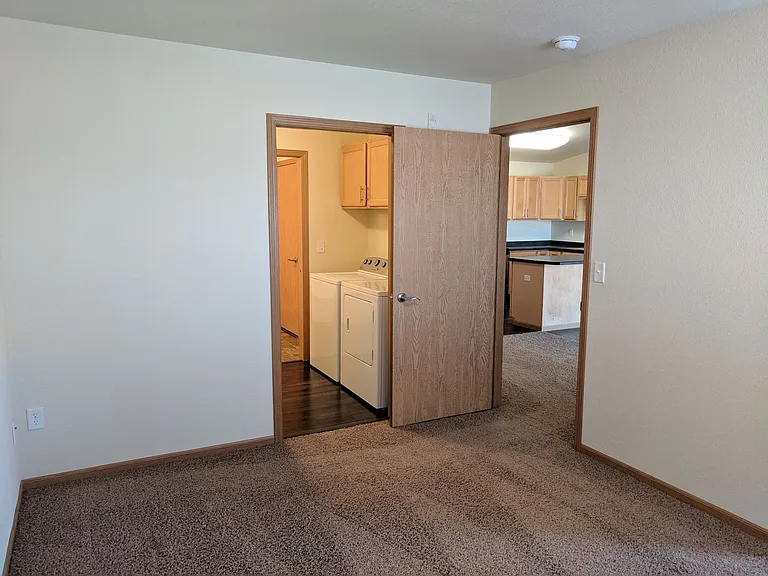 West Lake II Apartments — Photo 38