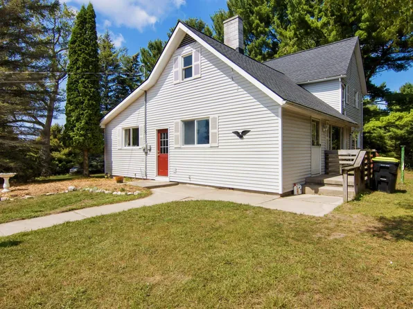 7726 Peebles Rd, Central Lake, MI 49622