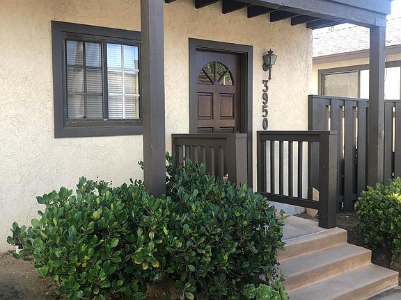 Entrance to 3950 Hortensia