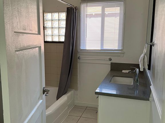 5th image of 2770 Glenwood Pl