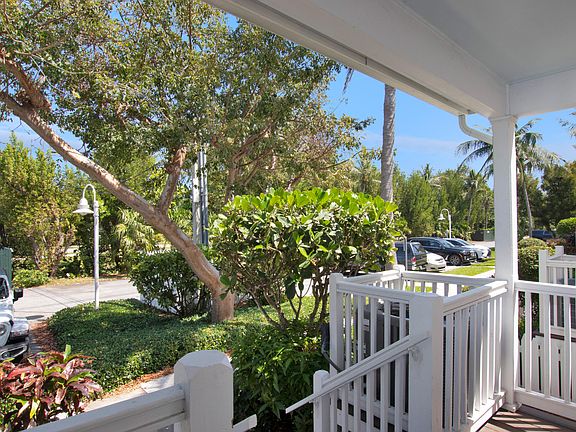 3rd image of 5023 Sunset Village Dr