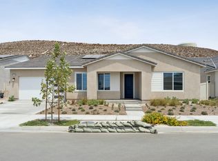 17879 Cirrus Dr, Santa Clarita, CA 91351