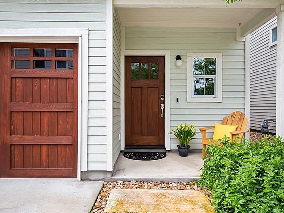 2nd image of 2705 Halcyon Dr