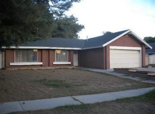 7415 Encina Ave, Fontana, CA 92336
