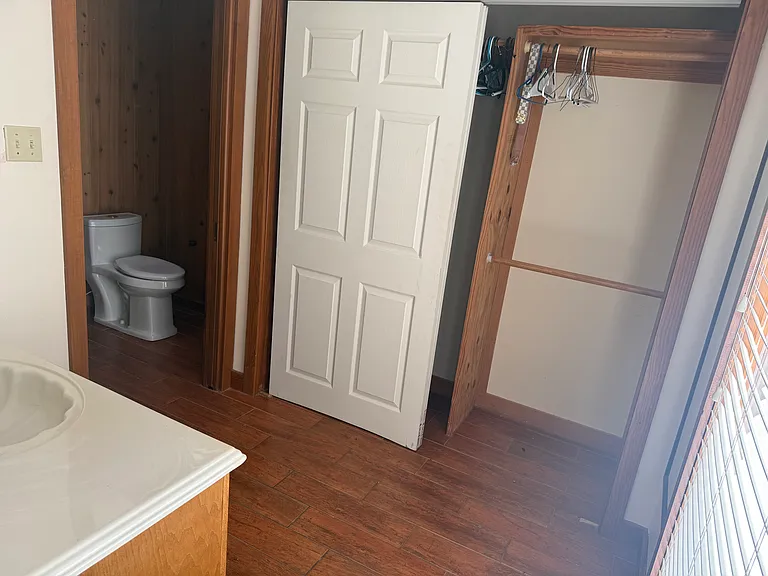 10200 Rivertown Rd — Photo 6