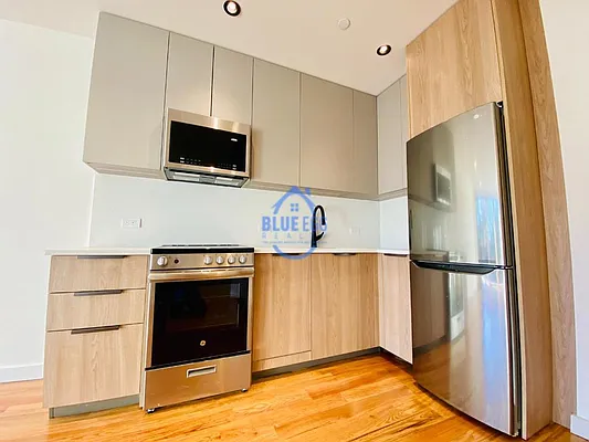 Rented by Blue Egg Realty Corp | media 13