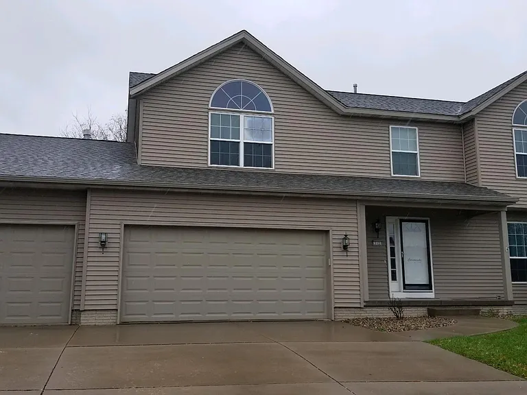 312 Rockhurst Dr SW — Photo 2