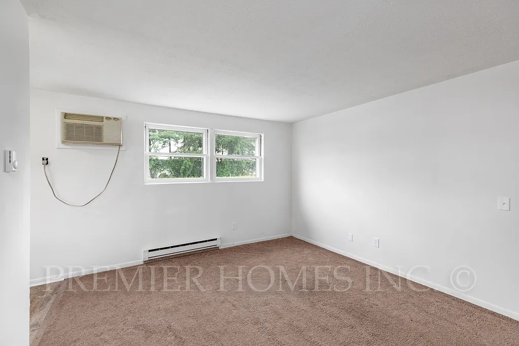 1 bed, $895 — Photo 2
