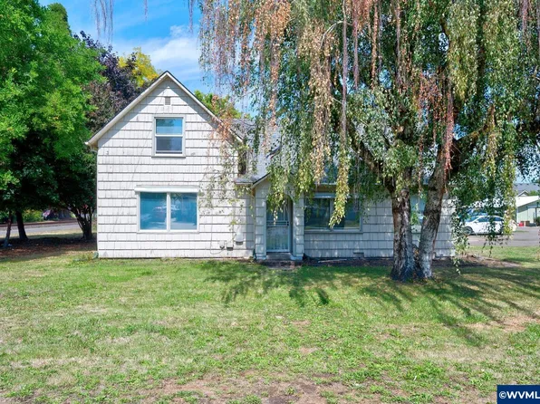 182 Picture St, Independence, OR 97351