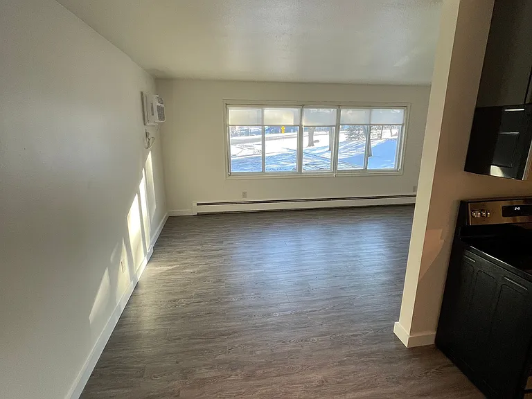 6200 Golden Valley Rd #222 — Photo 3