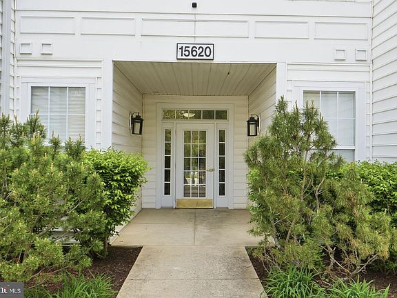 2nd image of 15620 Everglade Ln APT 401