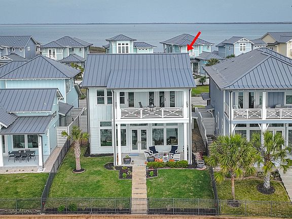 3rd image of 135 Reserve Ln