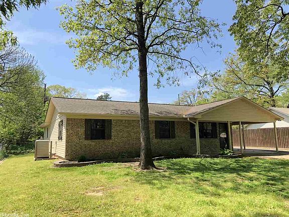 2nd image of 1403 Doris Dr