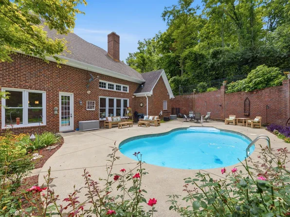 417 Sandcastle Rd, Franklin, TN 37069