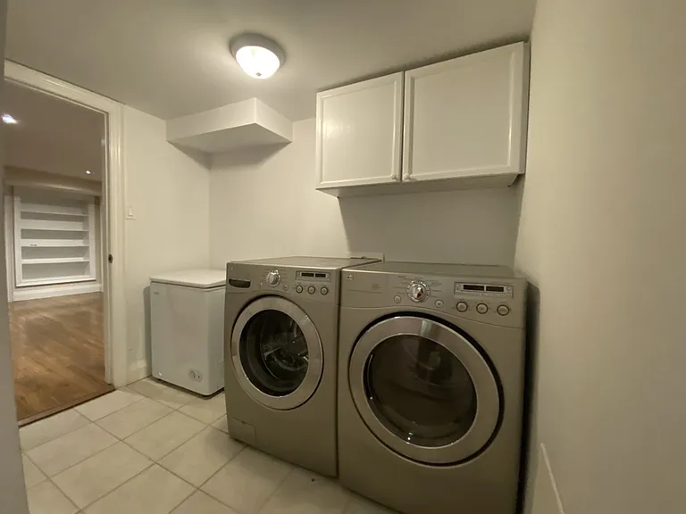 85 Arundel Ave — Photo 27