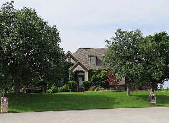 1st image of 10000 Oak Mill Ct