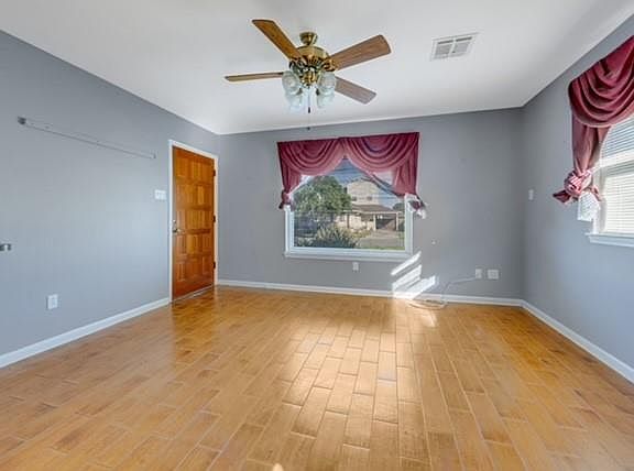 4th image of 1408 N Starrett Rd