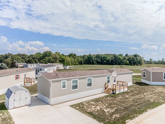 Exterior Image-13-Clayton C196 Camelot Village