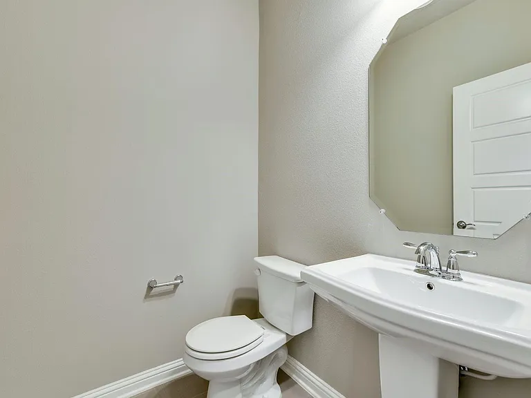 13800 Lyndhurst St #274 — Photo 28