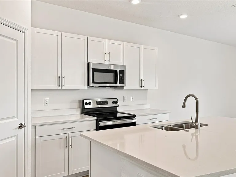 5739 Archipelago St — Photo 9