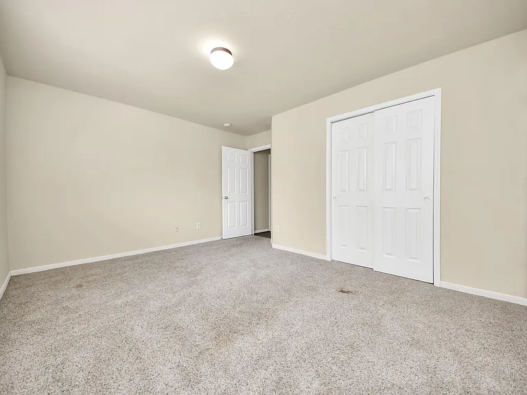 13127 Barn Course Dr — Photo 35