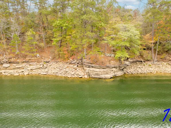 18 Ryans Vw, Crane Hill, AL 35053