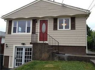 118 Raphael Ave, Providence, RI 02904