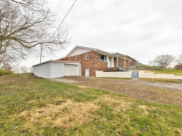 130 Hilltop Dr, Winchester, KY 40391