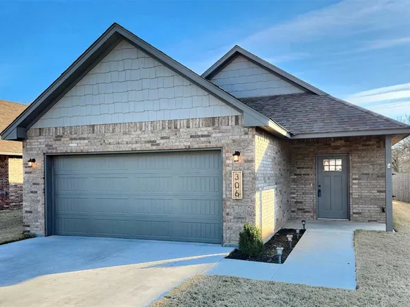 306 W D Ave, Cache, OK 73527