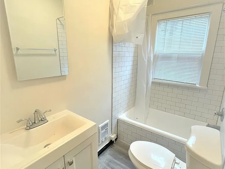 2080 SE Caruthers St #2114 — Photo 8
