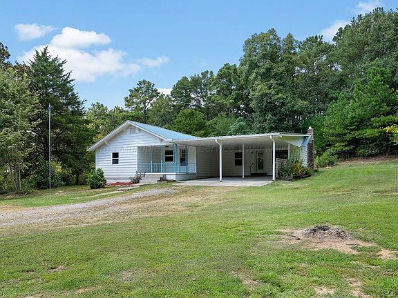 3rd image of 85 Tucker Rd