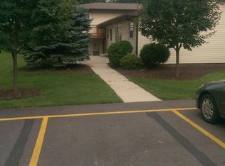 303 N Wabena Ave, Minooka, IL 60447