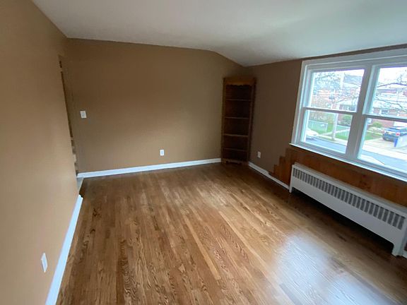2nd image of 239 Seaview Ave Floor 2