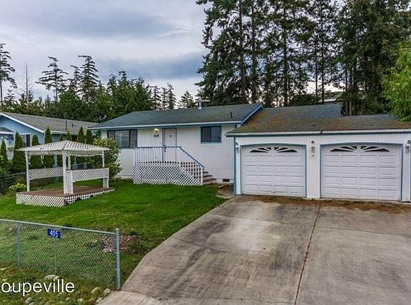3rd image of 405 NE 4th St