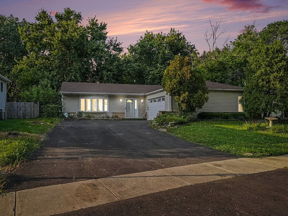 1st image of 530 Forest Way