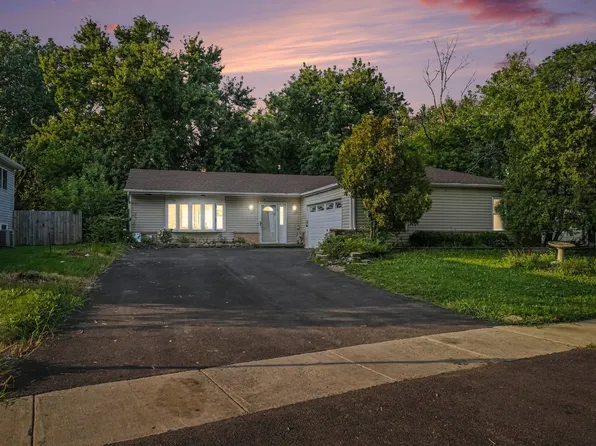 530 Forest Way, Bolingbrook, IL 60440