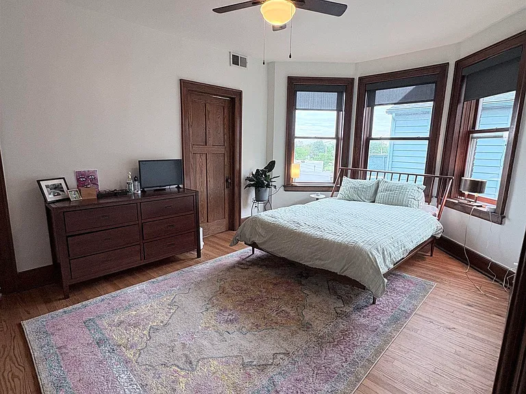 659 W Canfield St #5 — Photo 23