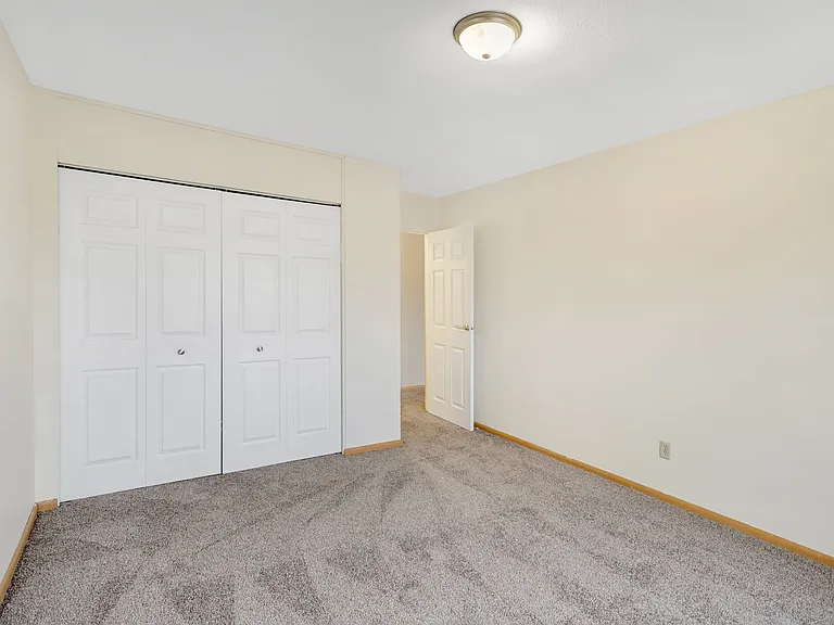 Aquila Court — Photo 55