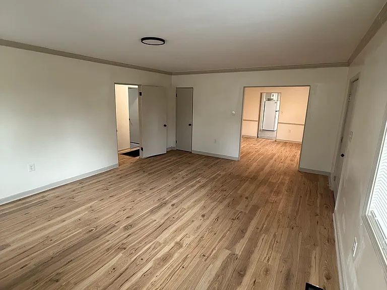 520 Oakhill Dr — Photo 6