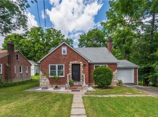15 Tricor Ave, New Paltz, NY 12561