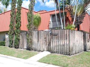 3249 Gardens East Dr APT D, Palm Beach Gardens, FL 33410