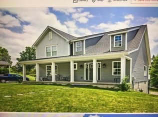 106 E Edgewood Dr, Mcmurray, PA 15317