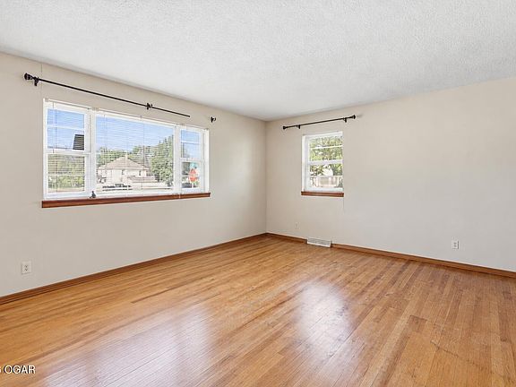 5th image of 203 S Liberty St
